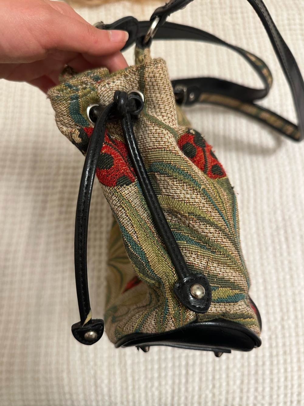 Vintage Ladybug Embroidered Canvas Shoulder Bag Silver Hardware - Picture 7 of 14